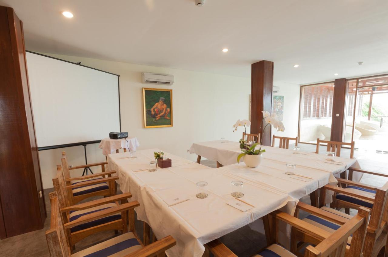 D'nusa Club And सहारा